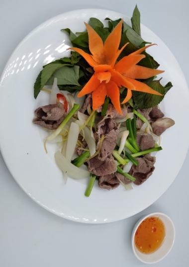 TRANG TRÍ MÓN ĂN